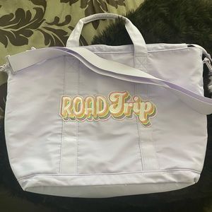 Road trip bag! Purple color